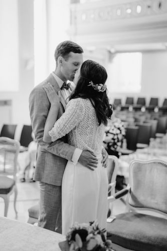 Emotionales Hochzeitsporträt im Standesamt von Schwäbisch Hall